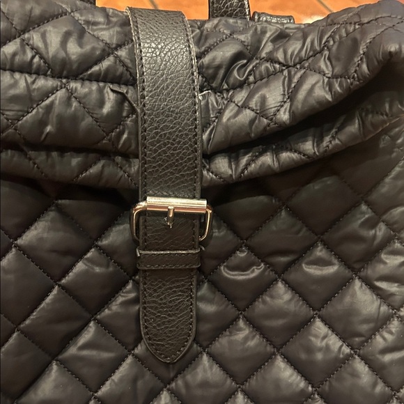 Kenneth Cole Reaction Quilted Black Backpack - Picture 3 of 8